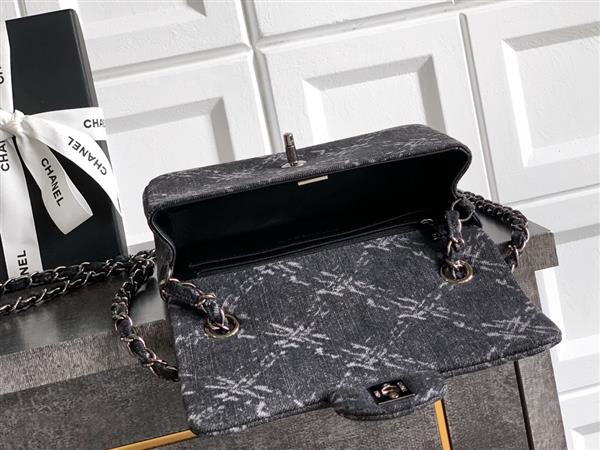 2026127205655751 700